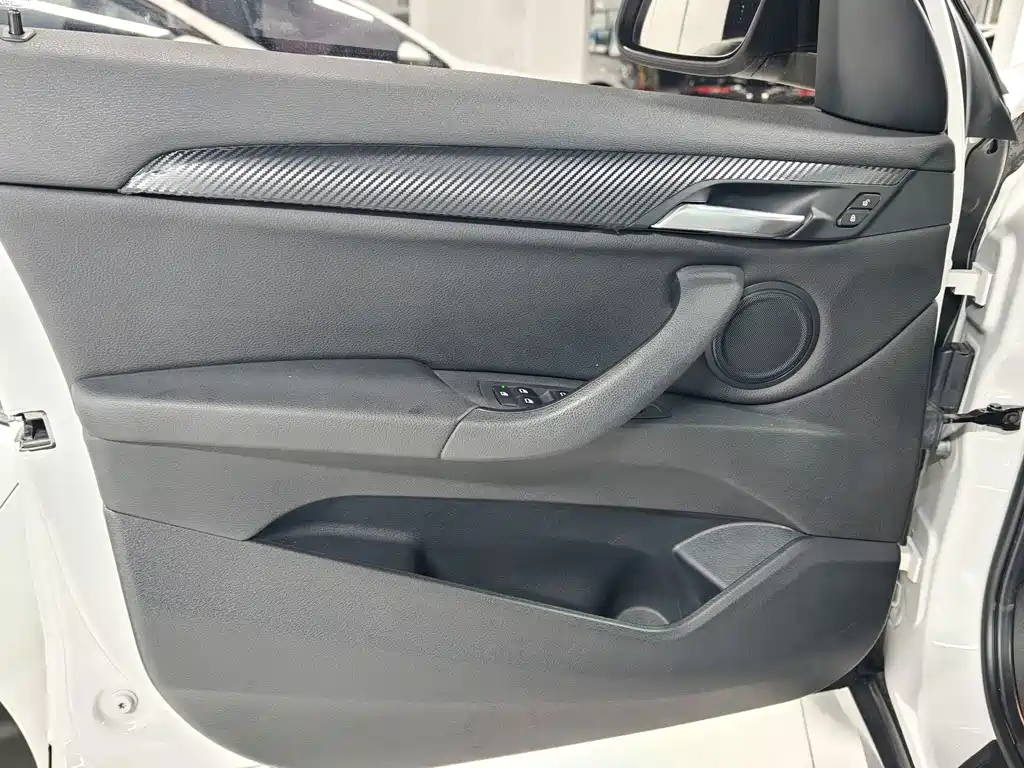 BMW X1 — миниатюра 13