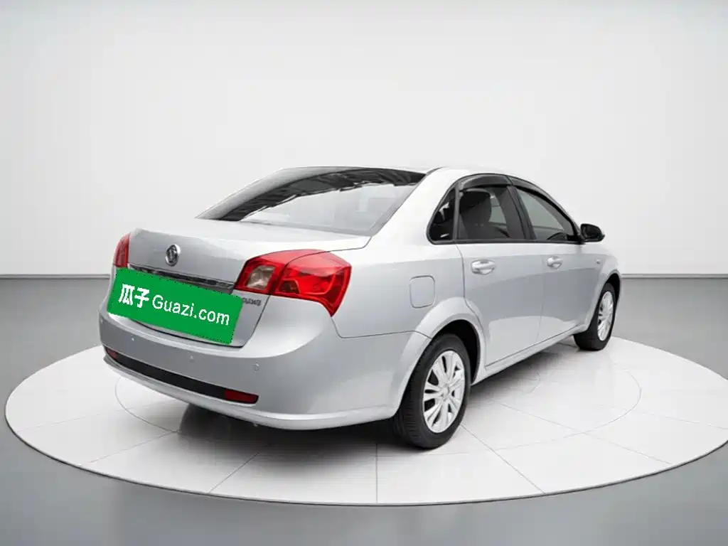 Buick Excelle — миниатюра 4