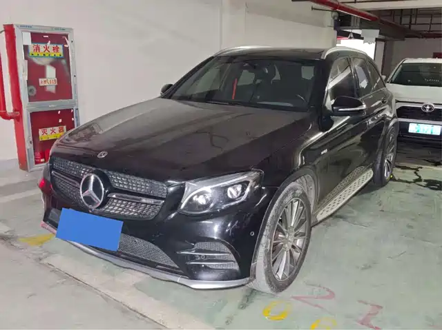 MERCEDES-BENZ GLC AMG