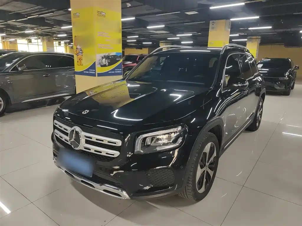 Mercedes-Benz GLB 2023