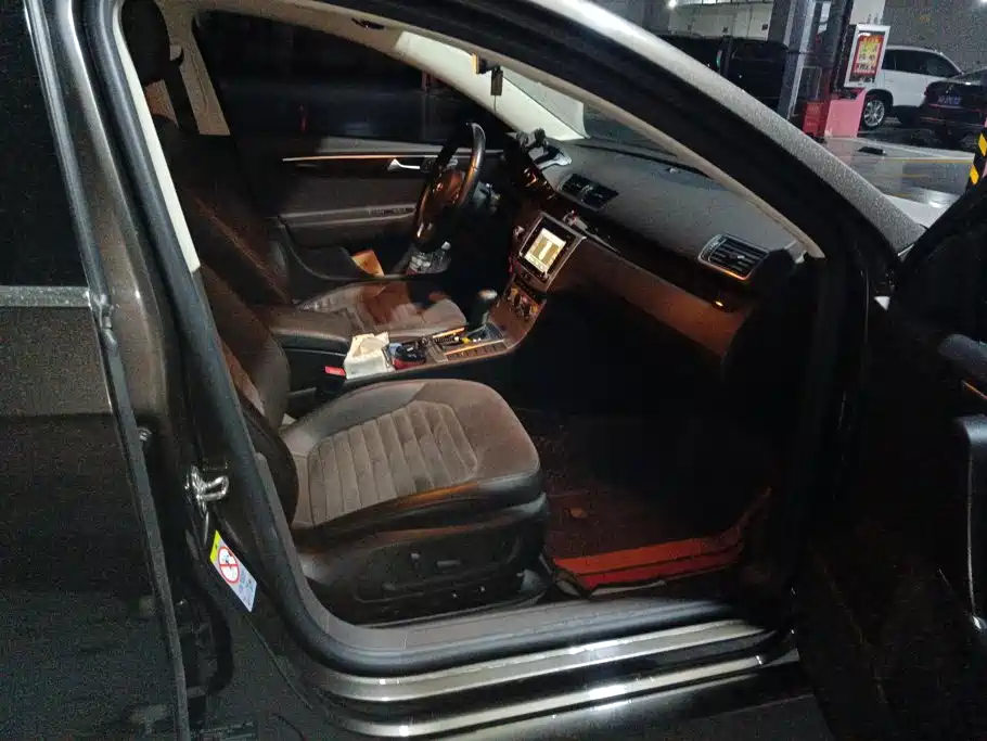 Volkswagen Magotan (Import) — миниатюра 8
