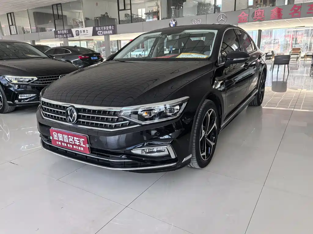 Купить Volkswagen Magotan