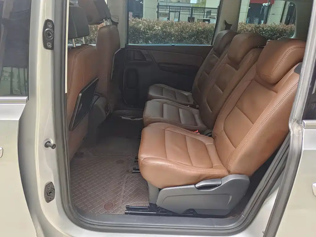 Volkswagen Sharan — миниатюра 7