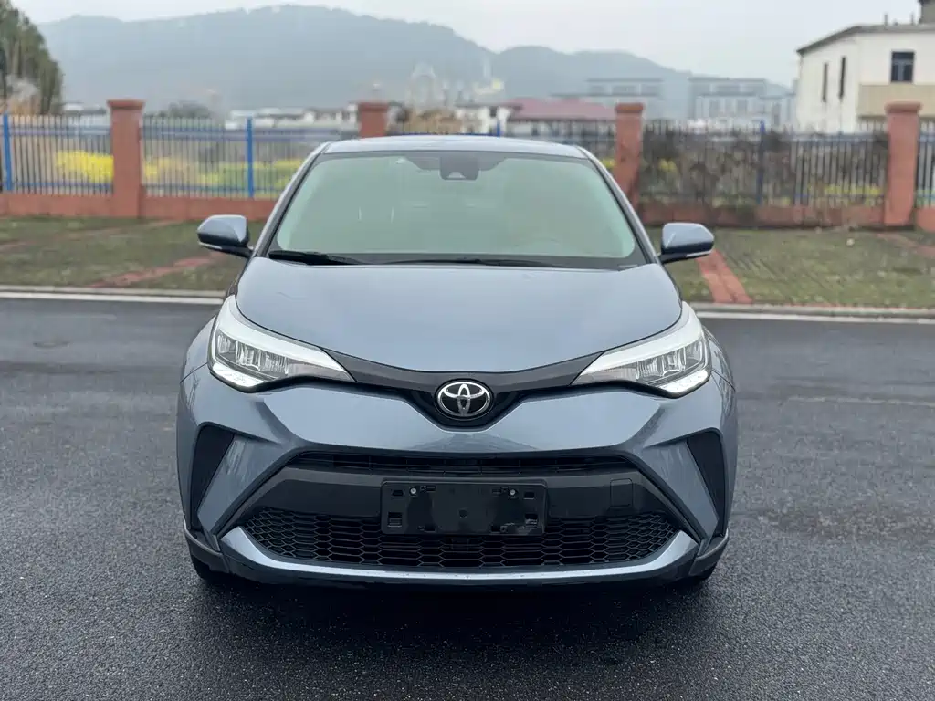TOYOTA C HR
