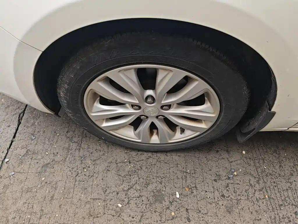 Buick Excelle — миниатюра 23