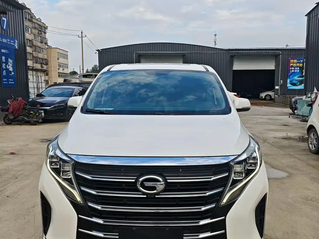 GAC TRUMPCHI M8