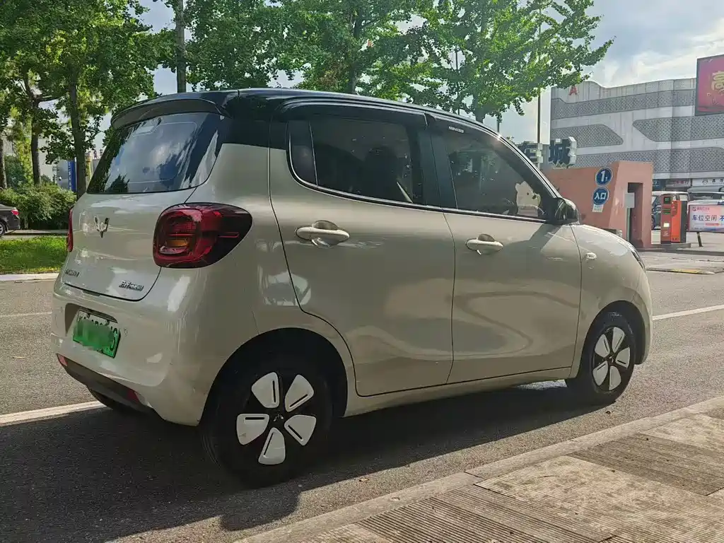 Wuling MINIEV — миниатюра 6
