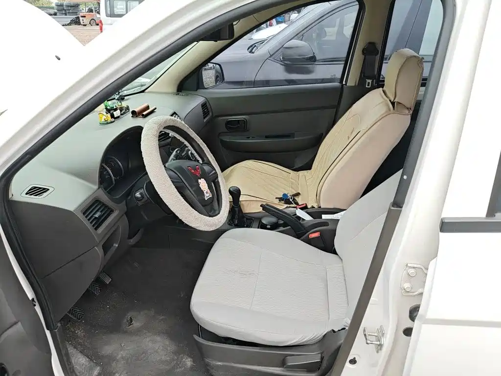 Wuling Hongguang — миниатюра 16