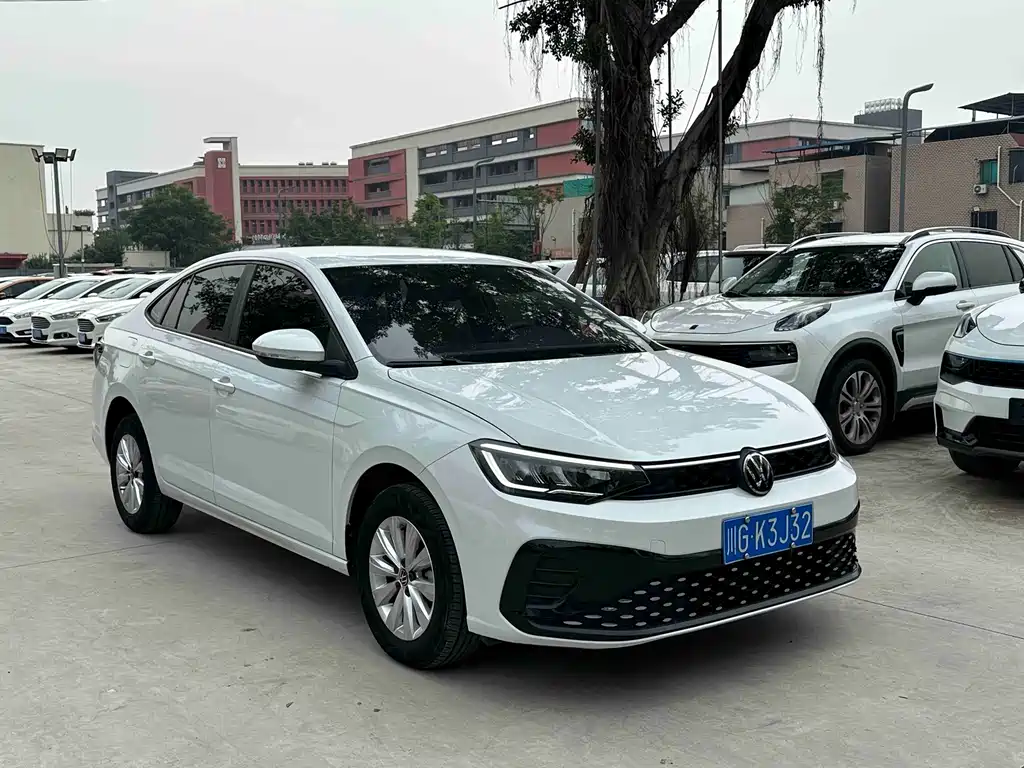 Volkswagen Lavida — миниатюра 3