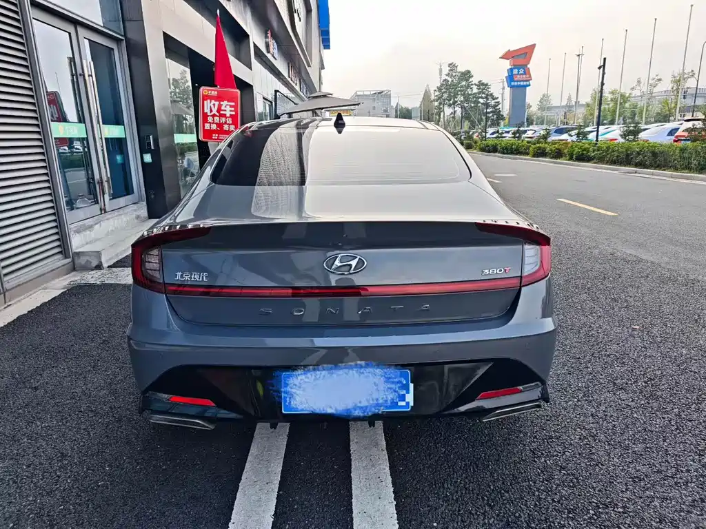 Hyundai Sonata — миниатюра 8