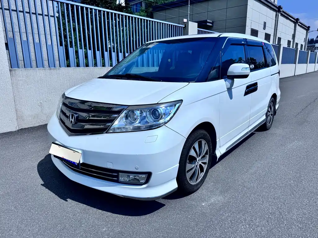 Honda Elysion 2.4L VTi Luxury Edition, фото 2