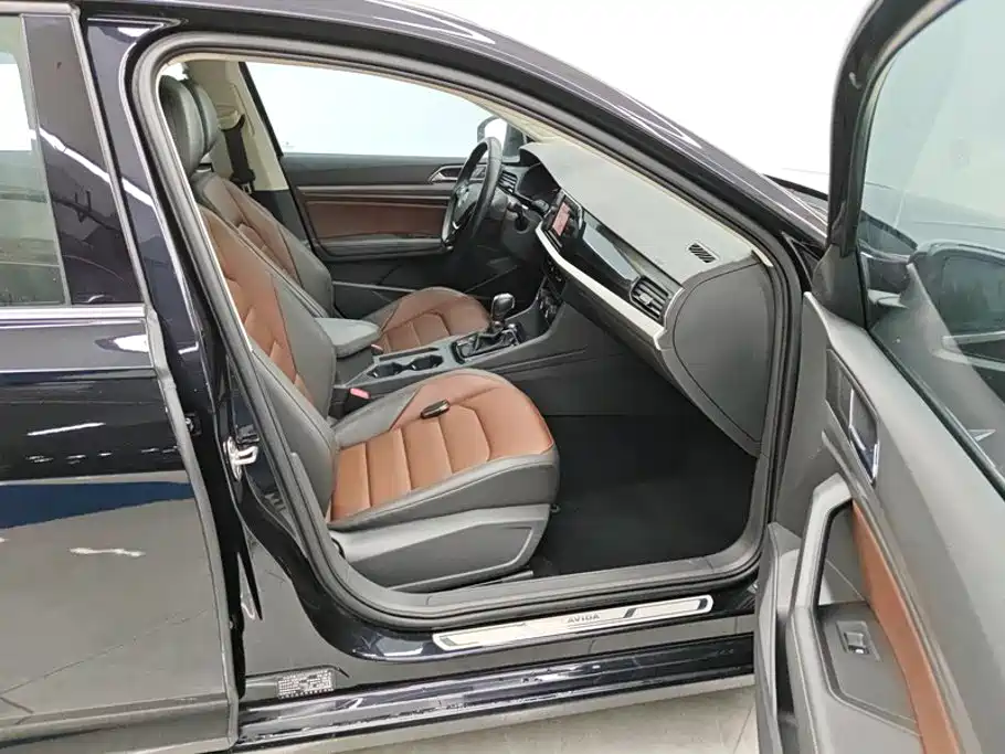 Volkswagen Lavida — миниатюра 8