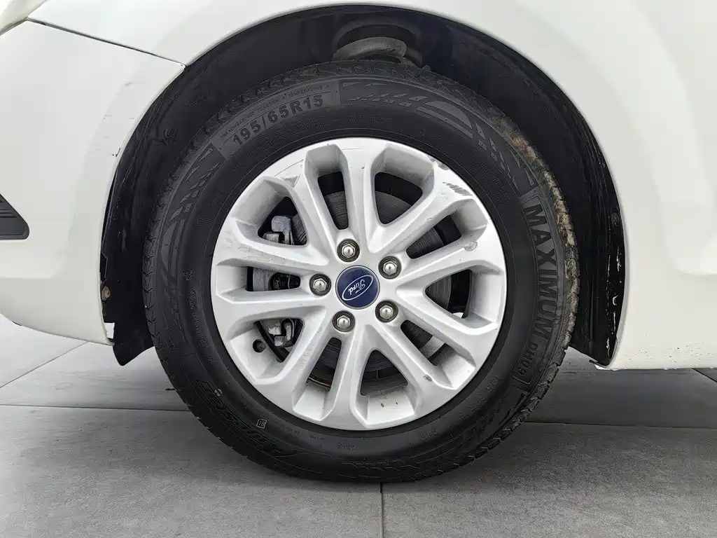 Ford Focus — миниатюра 17