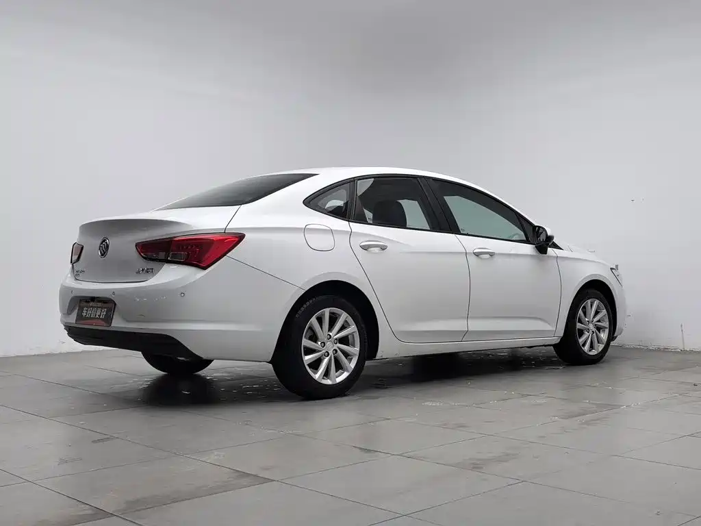 Buick Verano — миниатюра 2