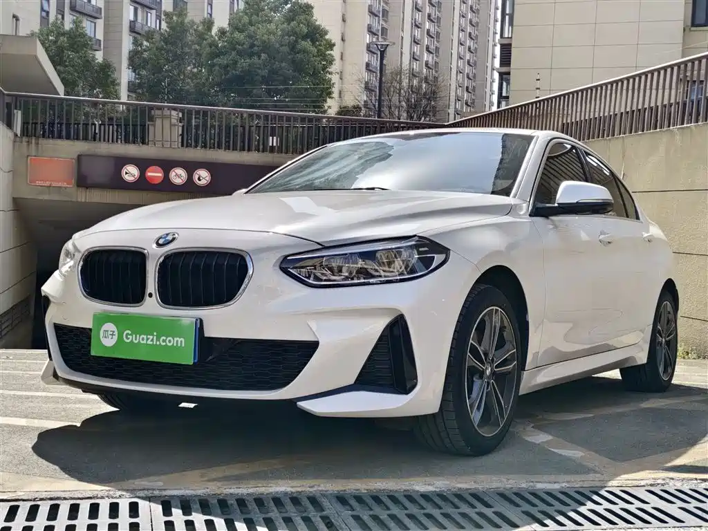 BMW 1 Series 2021