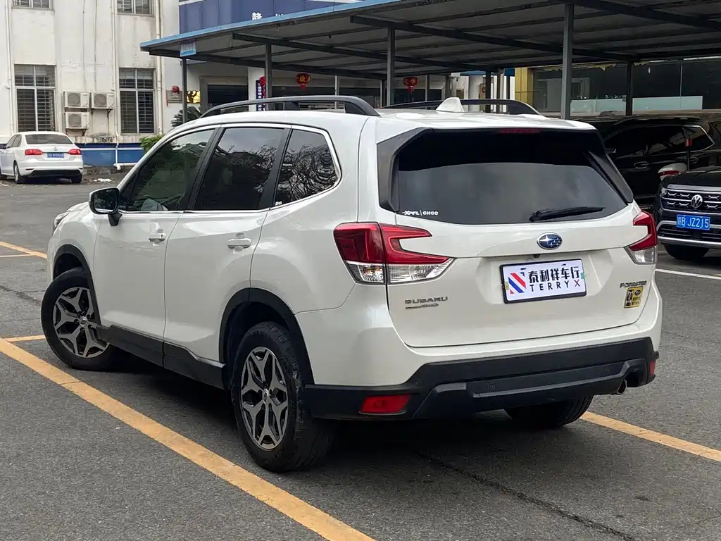 SUBARU FORESTER