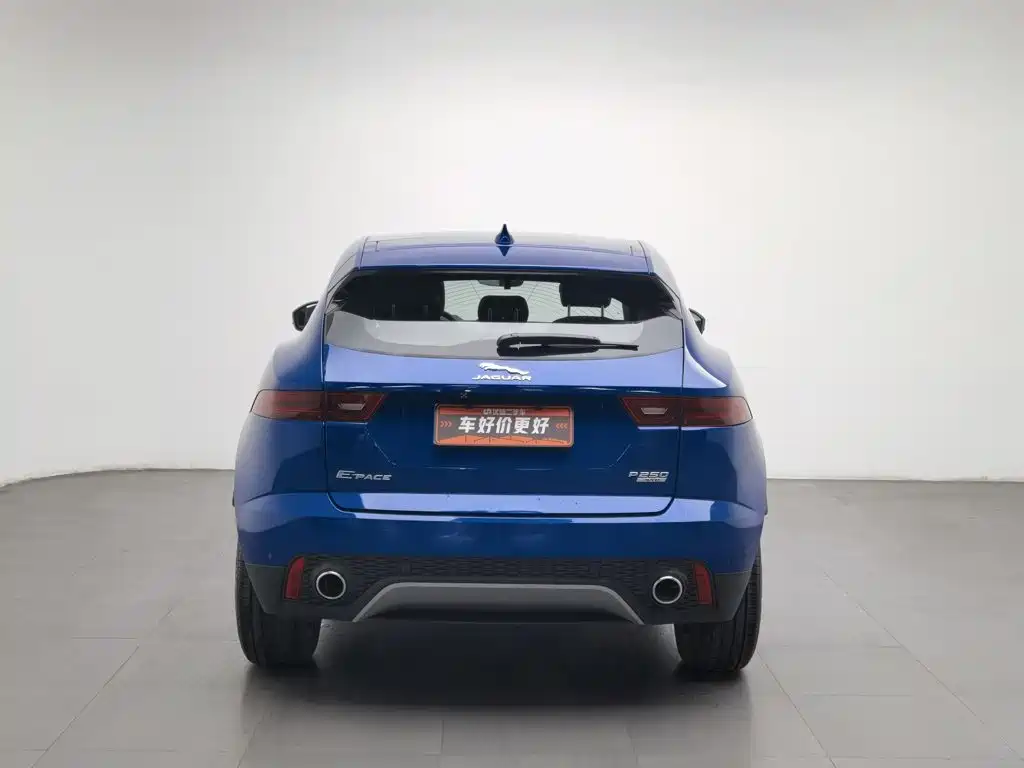 Jaguar E-PACE — миниатюра 4