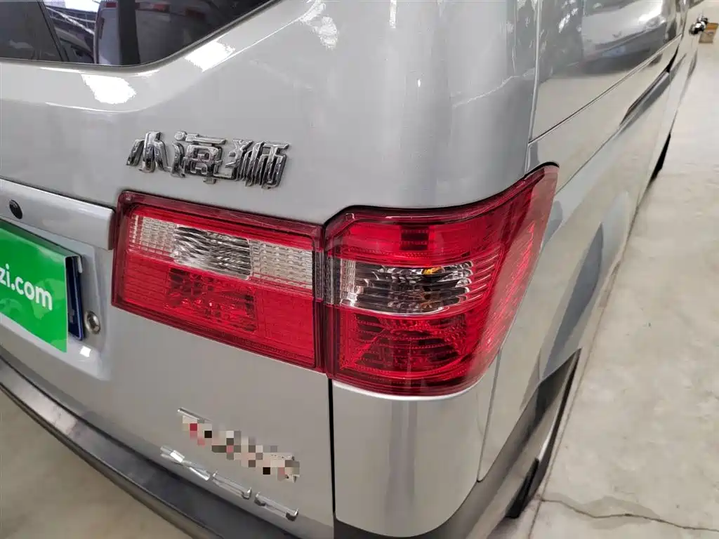 Jinbei X30 2023 1.5L 5/6/7 мест SWC15M