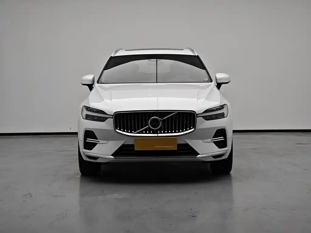 Volvo XC60 2022 B5 Luxury