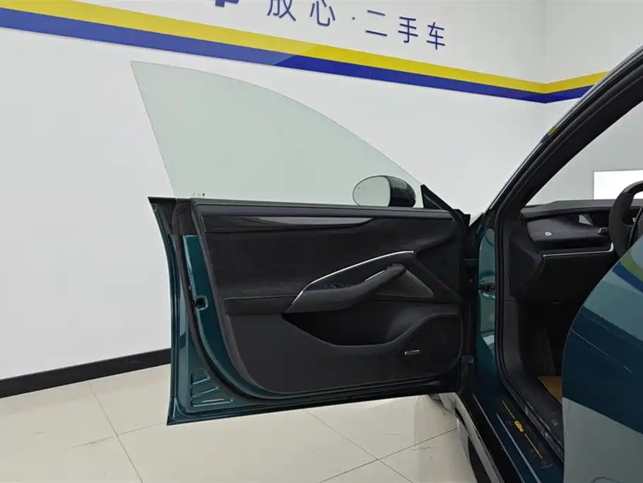 XIAOMI CAR XIAOMI SU7 ULTRA