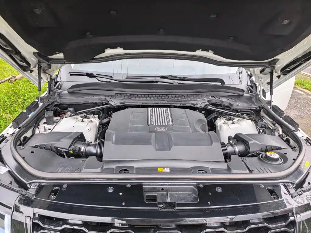 Land Rover Range Rover — миниатюра 16