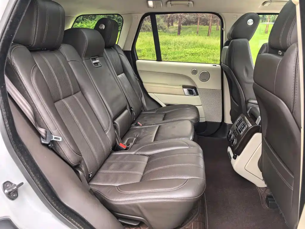 Land Rover Range Rover — миниатюра 12