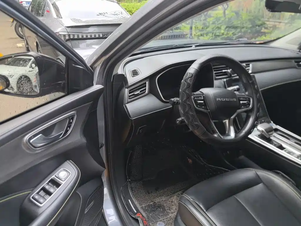 Roewe RX5 New Energy — миниатюра 17