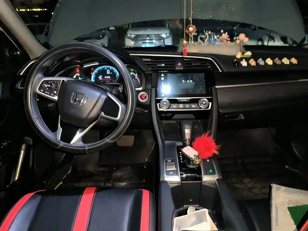 Honda Civic — миниатюра 10