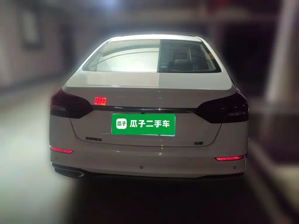 Geely Emgrand — миниатюра 3