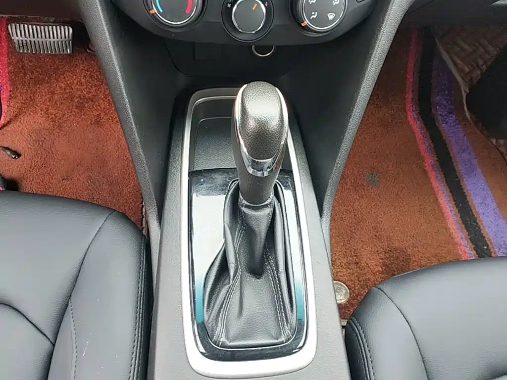 Chevrolet Cavalier — миниатюра 14