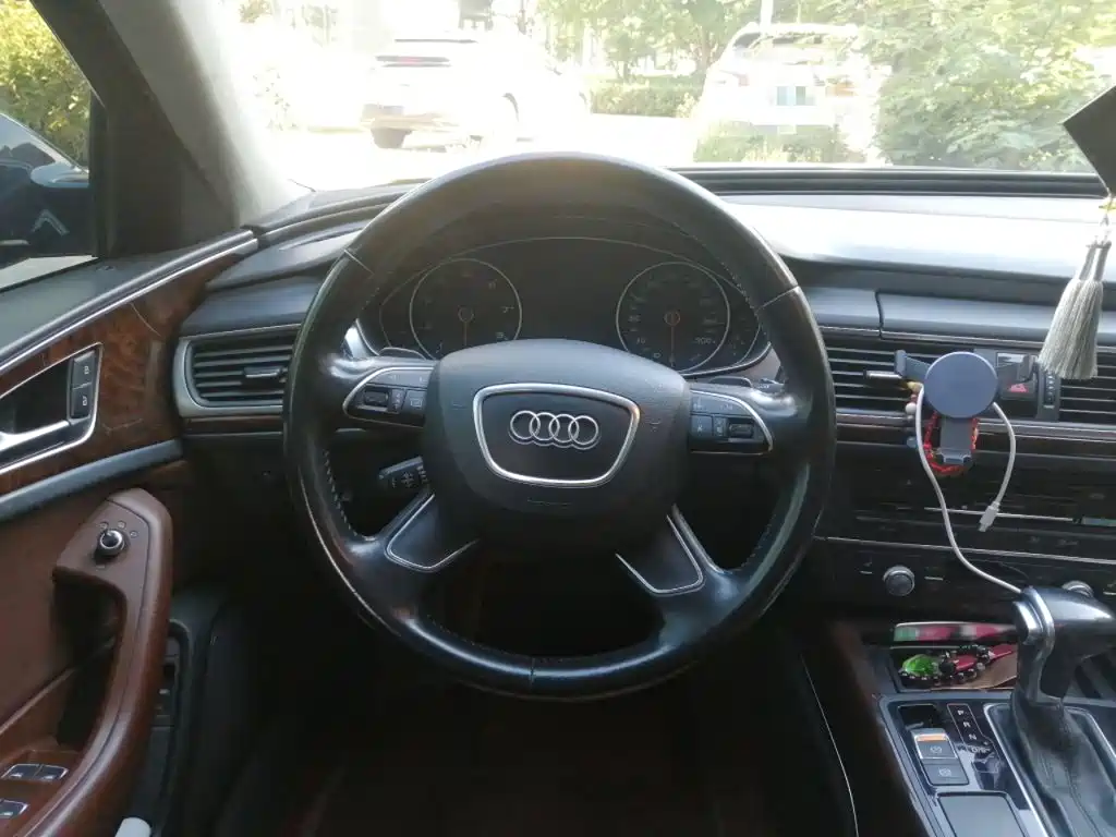 Audi A6L — миниатюра 3
