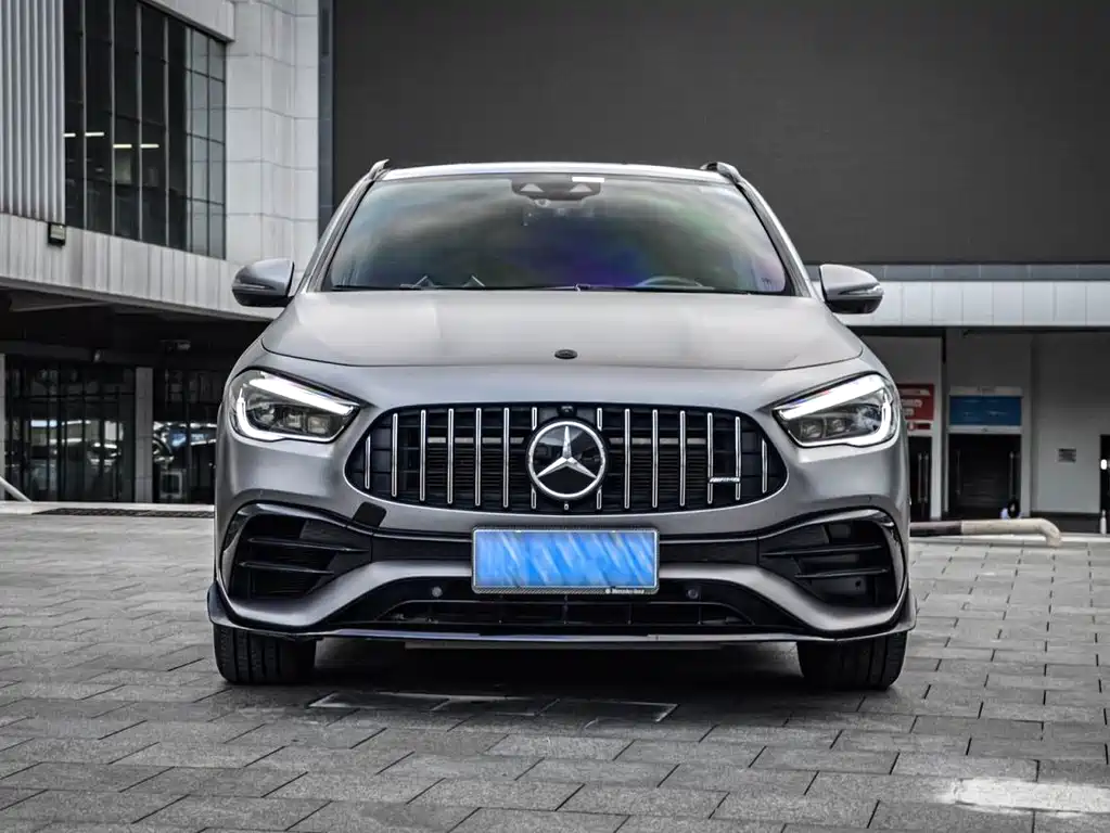 MERCEDES-BENZ GLA AMG