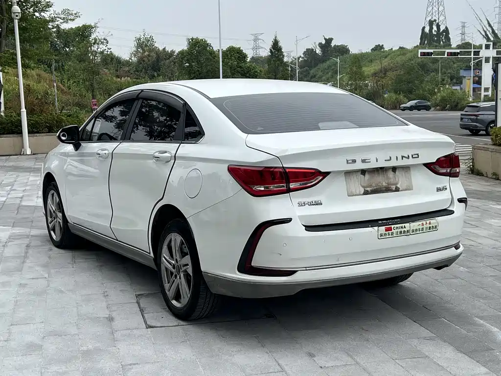 BAIC EU5 — миниатюра 4