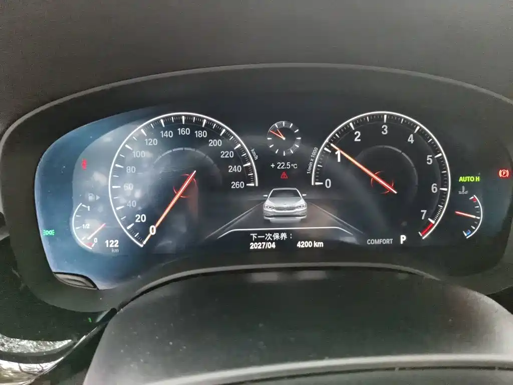 BMW 5 Series — миниатюра 12