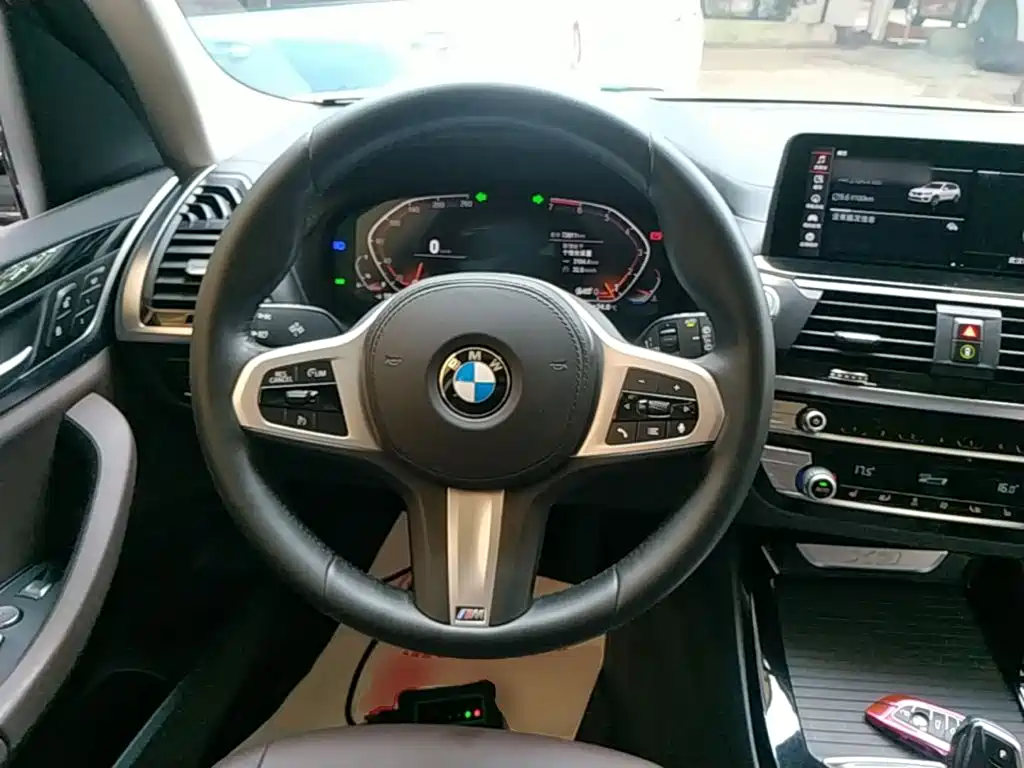 BMW X3 — миниатюра 11