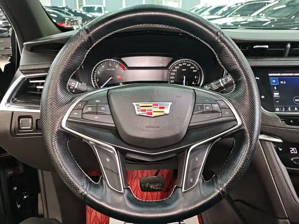 Cadillac XT5 — миниатюра 11