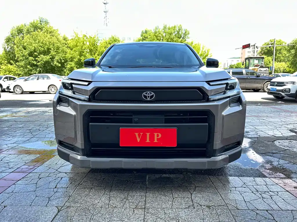Toyota RAV4 — миниатюра 2