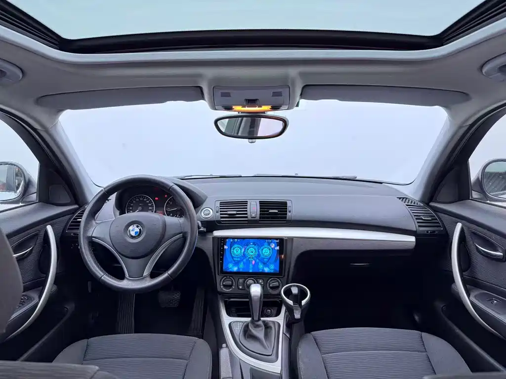BMW 1 Series (Import) — миниатюра 8