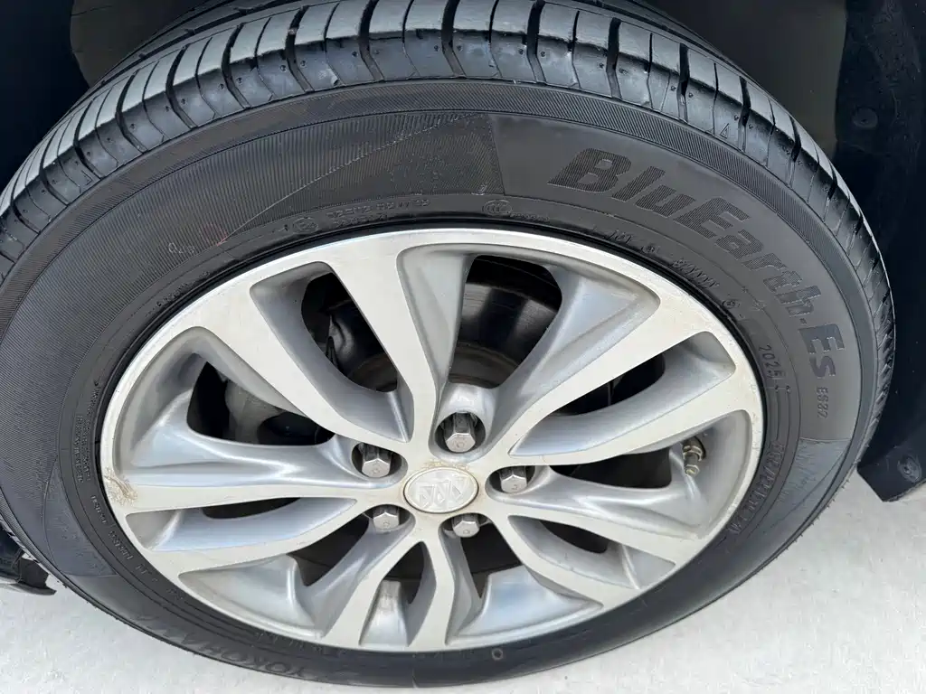 Buick Excelle — миниатюра 14
