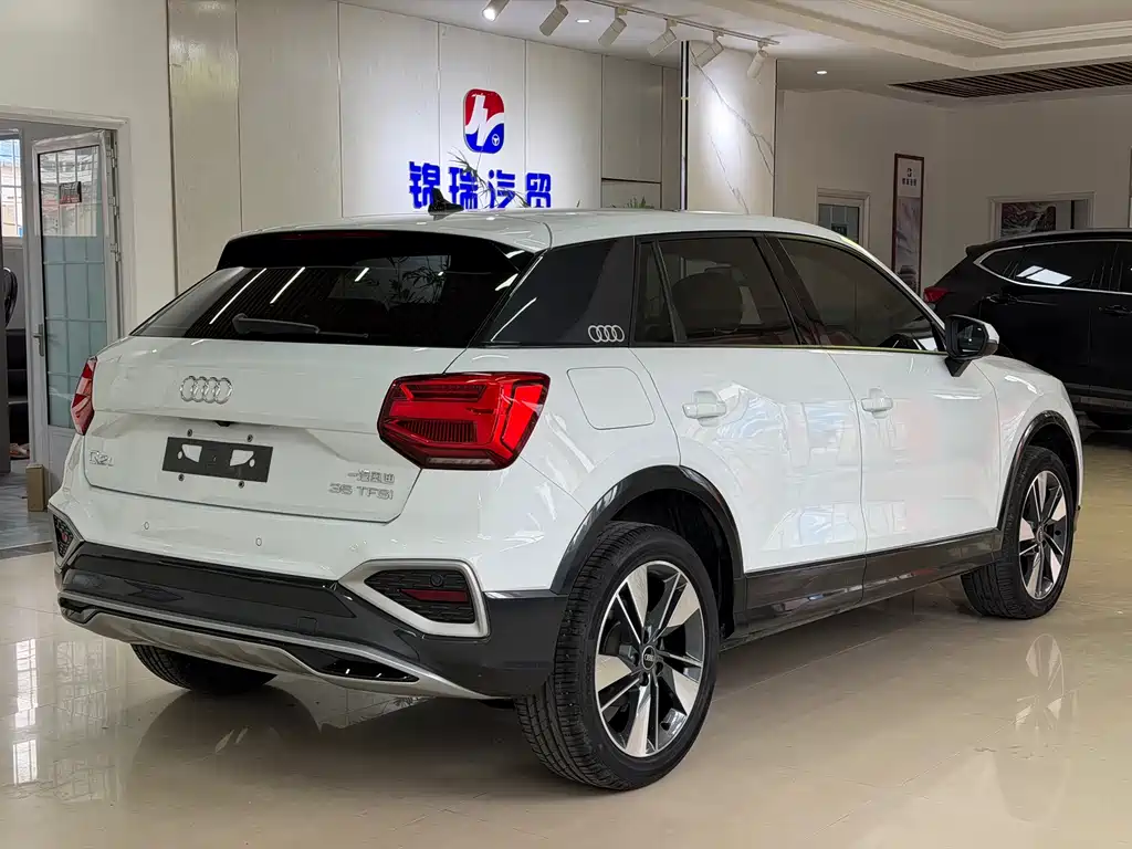 Audi Q2L — миниатюра 7