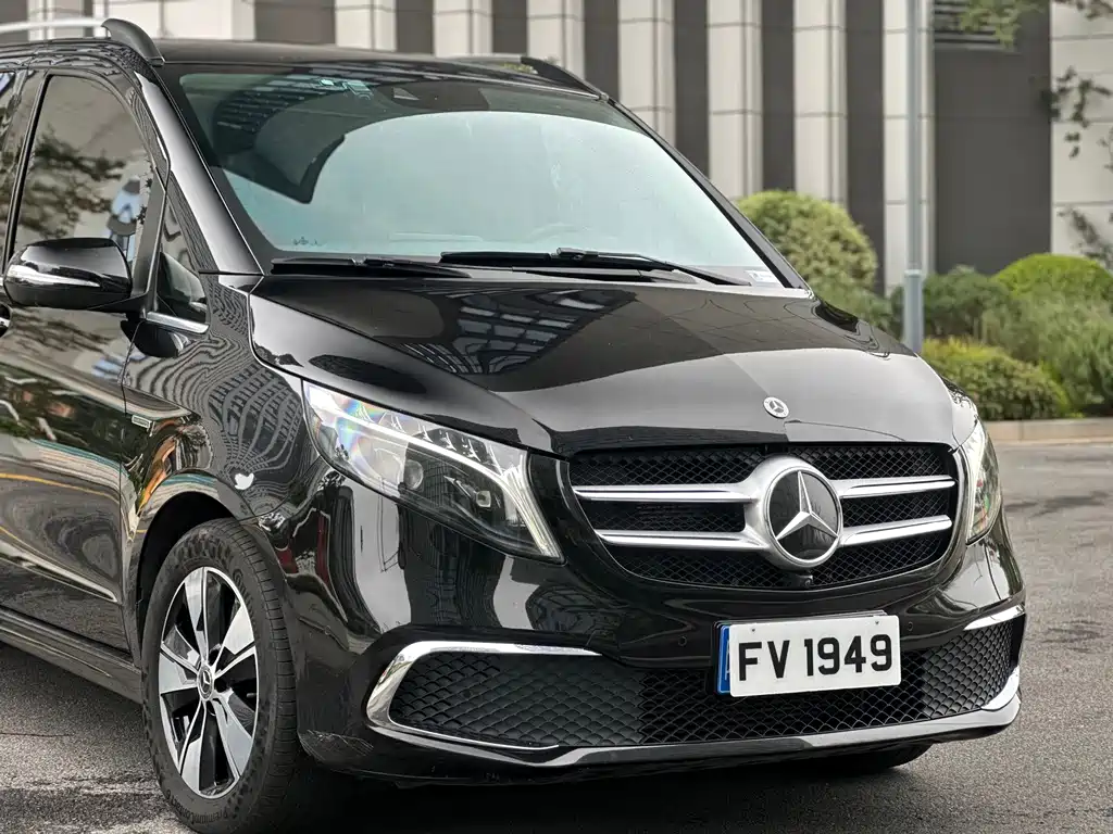 Mercedes-Benz V-Class — миниатюра 47