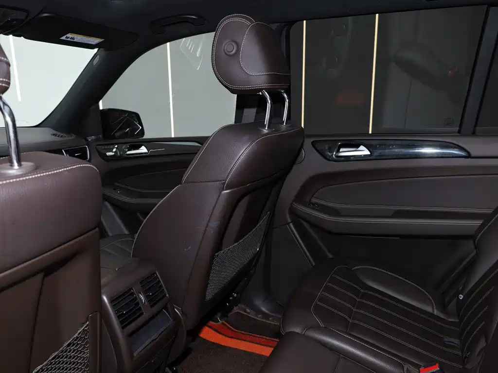 Mercedes-Benz GLS — миниатюра 13