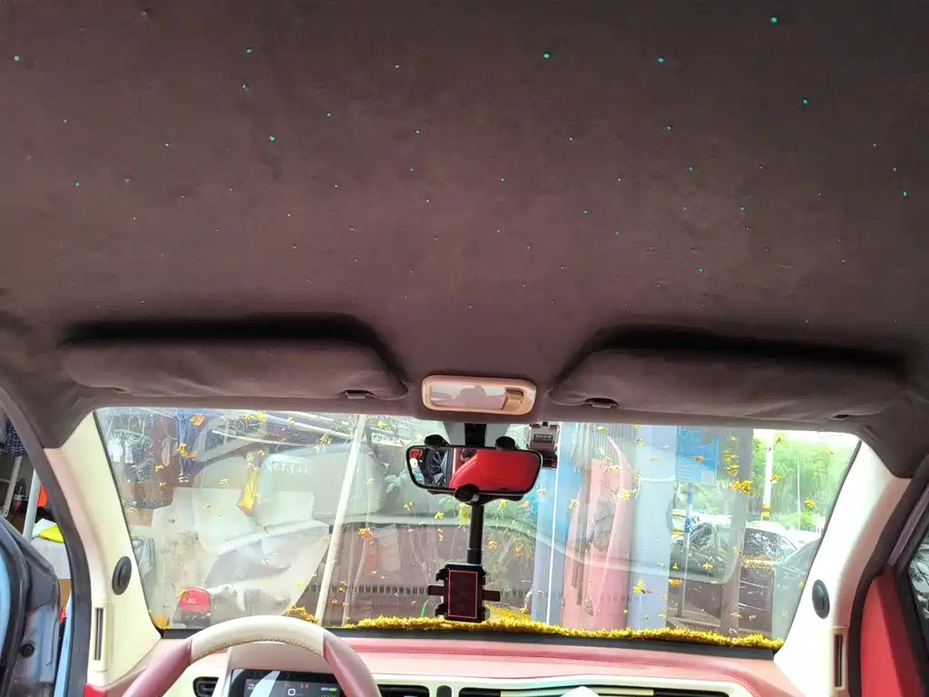 Wuling MINIEV — миниатюра 19