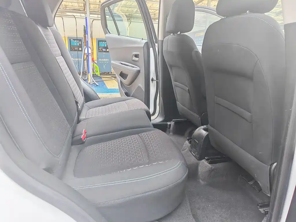 Chevrolet Trax 1.4T Auto 2WD Comfort Type, фото 12