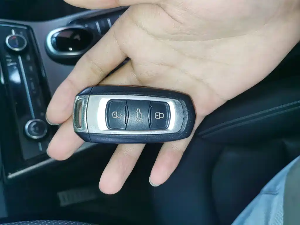 Geely Emgrand GS — миниатюра 12
