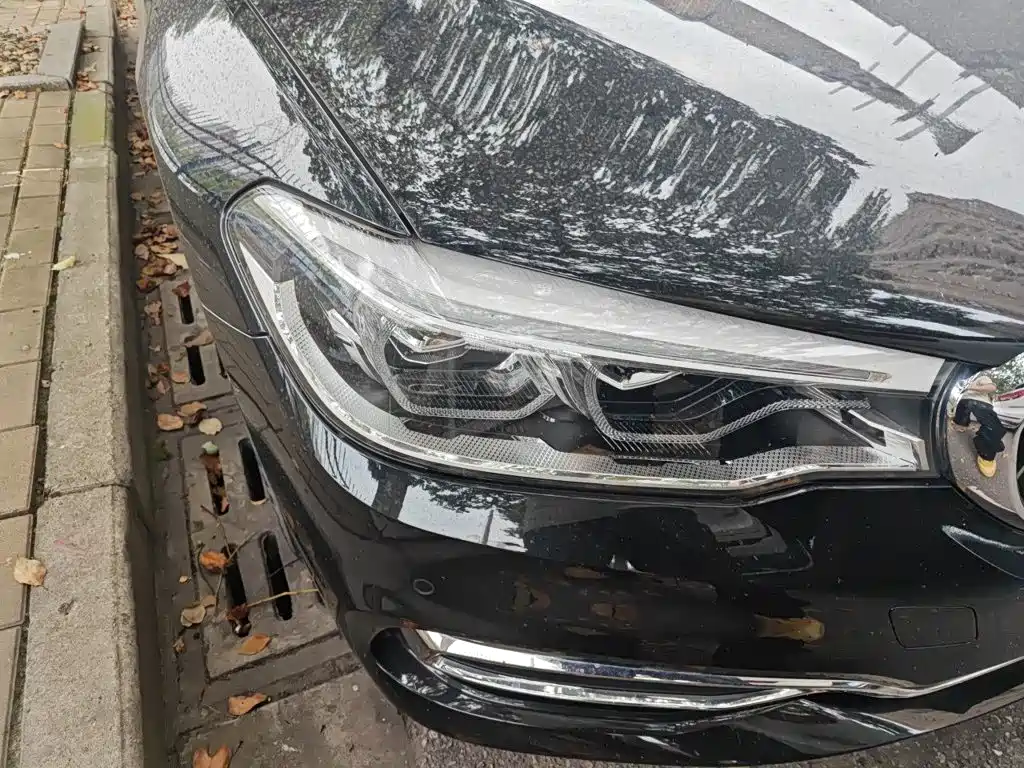 BMW 5 Series — миниатюра 7