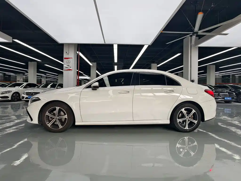 Mercedes-Benz A-Class — миниатюра 13