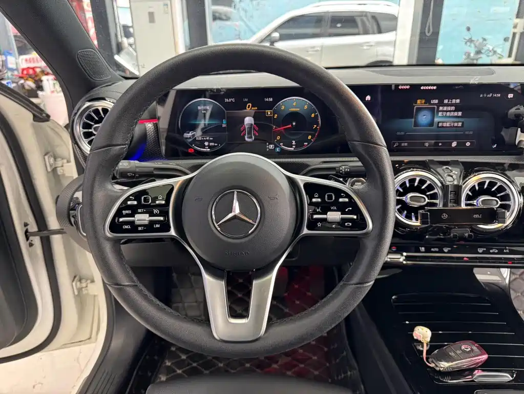 Mercedes-Benz A-Class A 2021 A 200 L Sport