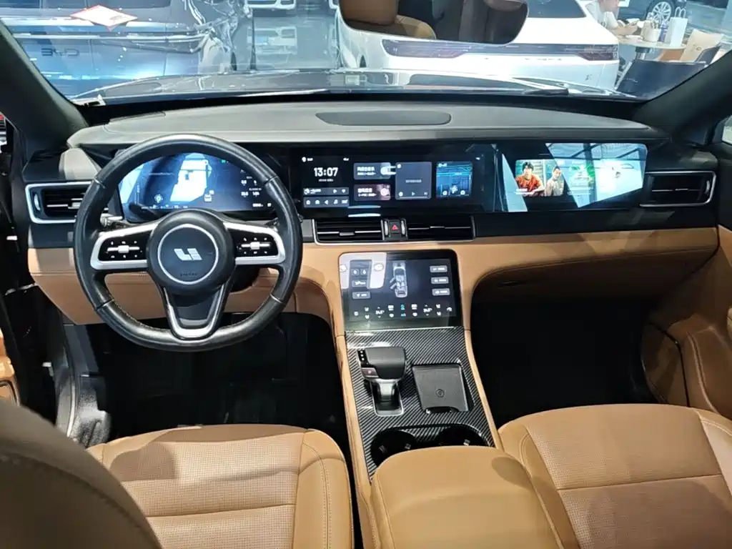 Li Auto Li ONE — миниатюра 10
