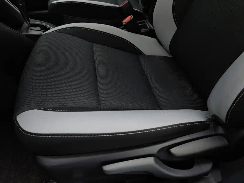 Toyota Yaris L 2022 — фото 20